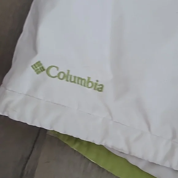 Columbia Green & Black Ski Coat Size Large Nice & Thick - Picture 3 of 9